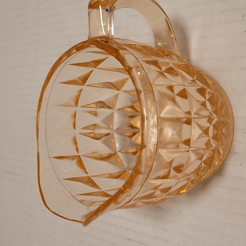 Beautiful Vintage Pink Depression Glass Creamer - Picture 7 of 11